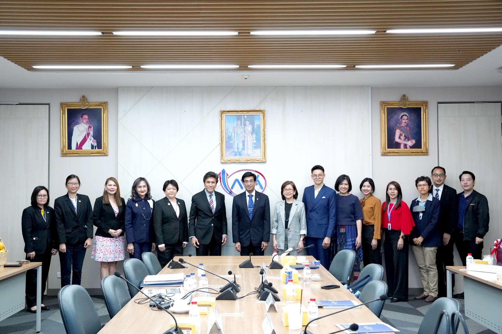 กยศ.เข้าร่วมประชุมหารือร่วมกับ สำนักงาน ป.ย.ป  ศูนย์คุณธรรม (องค์การมหาชน)  และสถาบันวิจัย TDRI  