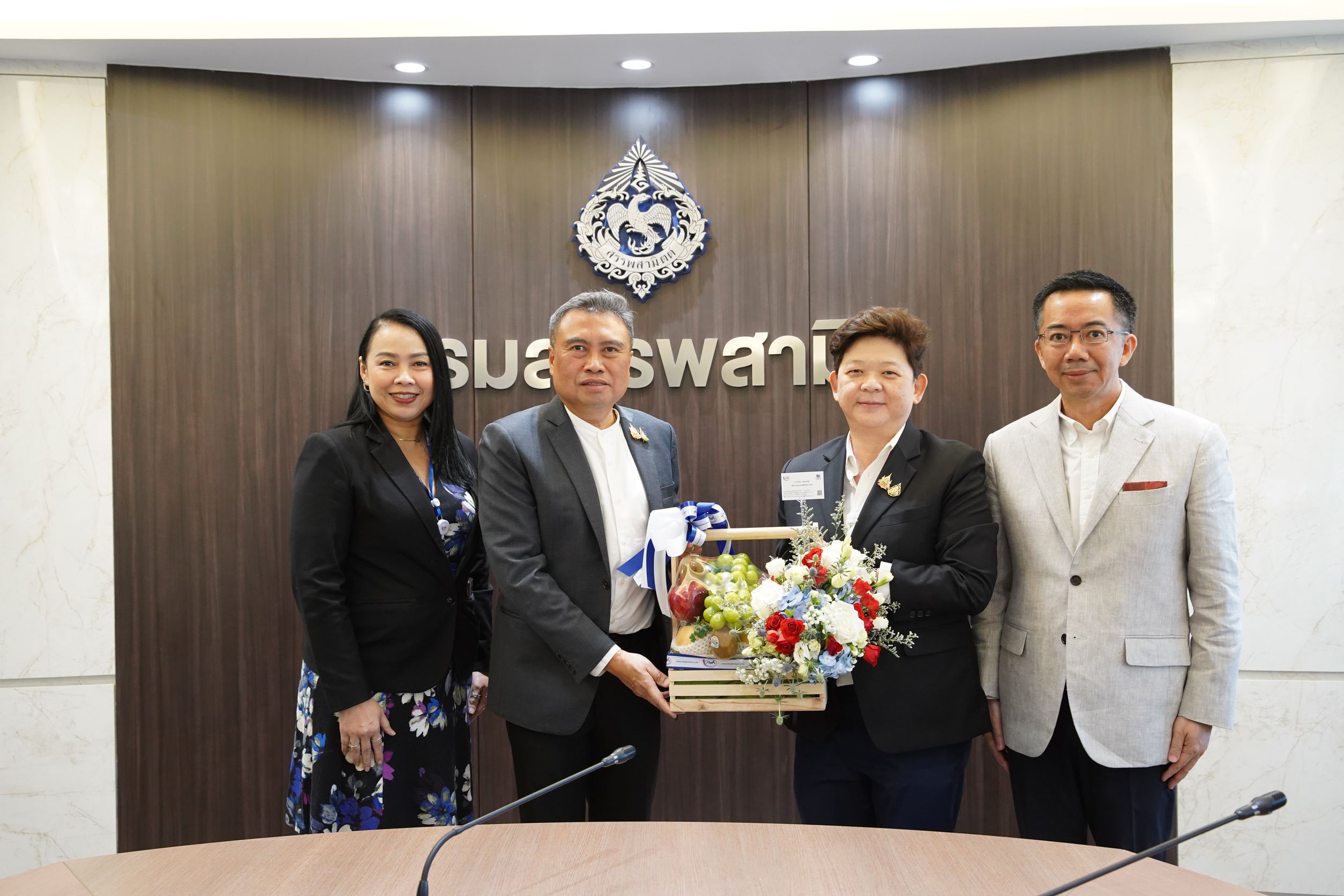 กยศ. ร่วมแสดงความยินดีกับ ดร.พรชัย ฐีระเวช เนื่องในโอกาสรับตำแหน่ง อธิบดีกรมสรรพสามิต