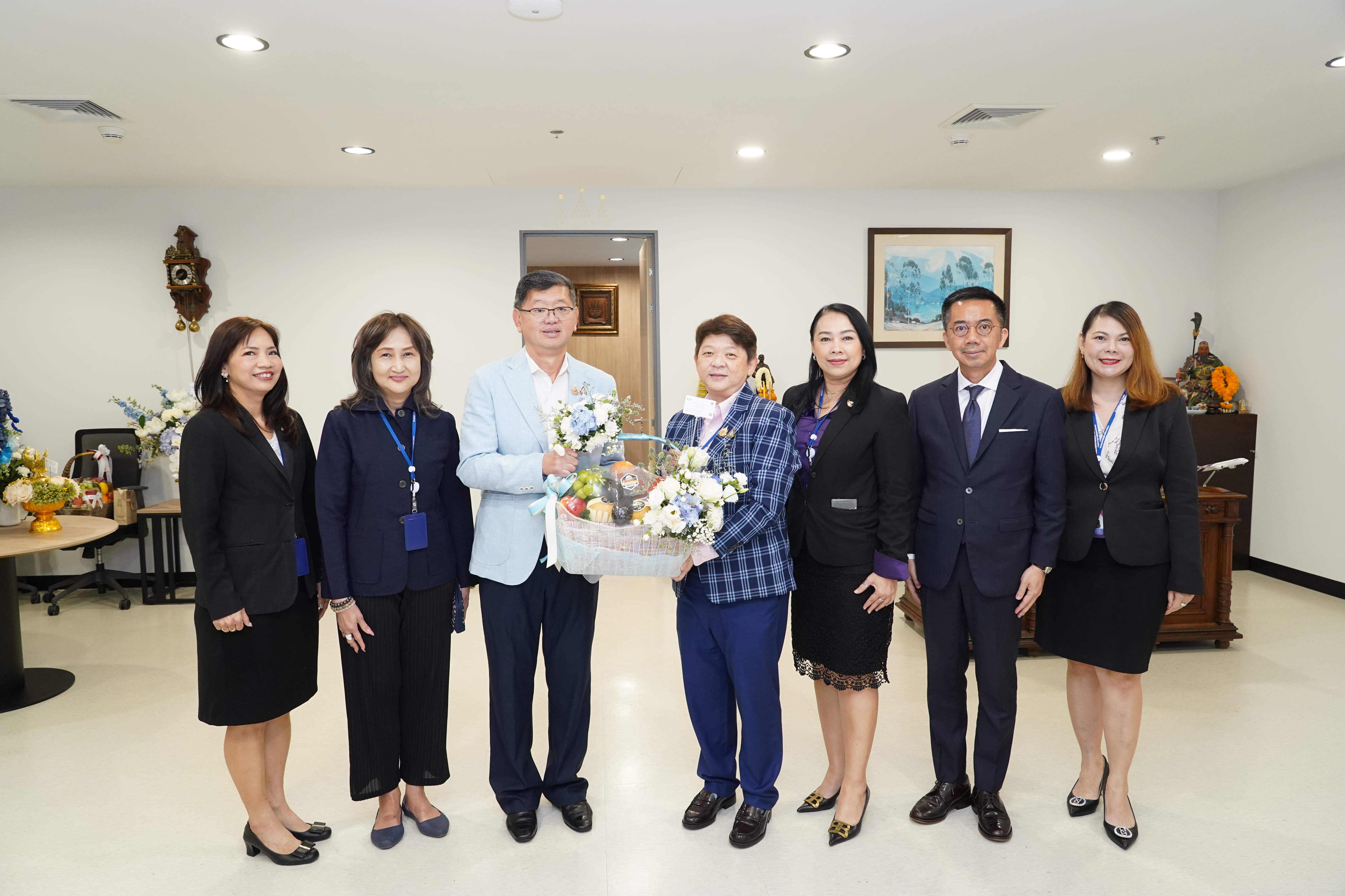 กยศ. ร่วมแสดงความยินดีกับ นายพชร อนันตศิลป์ เนื่องในโอกาสรับตำแหน่งปลัดกระทรวงดิจิทัลเพื่อเศรษฐกิจและสังคม