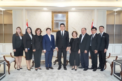 กยศ เข้าอวยพรปีใหม่ รองนายกรัฐมนตรีและรัฐมนตรีว่าการกระทรวงการคลัง