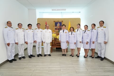 กยศ.ร่วมพิธีลงนามถวายพระพรชัยมงคลพระบาทสมเด็จพระเจ้าอยู่หัว และพิธีถวายสัตย์ปฏิญาณเพื่อเป็นเจ้าหน้าที่ของรัฐที่ดี  