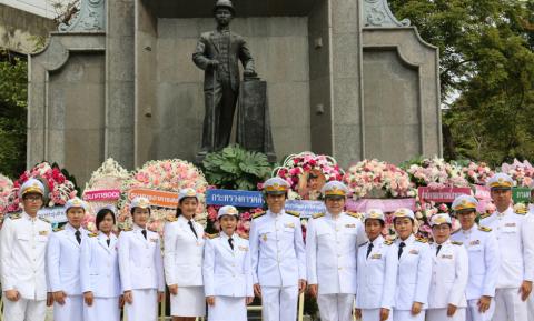 ร่วมพิธีเนื่องในวันปิยมหาราช